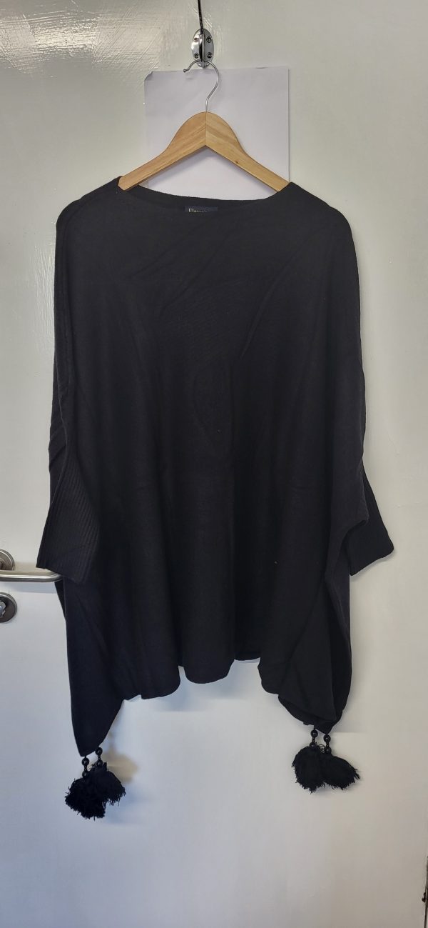 Black Ladies Batwing Tassel Poncho One size fits sizes 18 20 22 24 26
