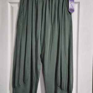NEW Ladies Womens Khaki Green Jersey 3/4 Length cuff bottom Trousers One size fits sizes 16 18 20 22
