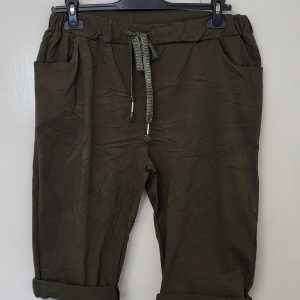 SALE SALE SALE NEW Ladies Khaki Magic Shorts Plus Size One Size Fits sizes 18 20 22 Size 2 NON RETURNABLE