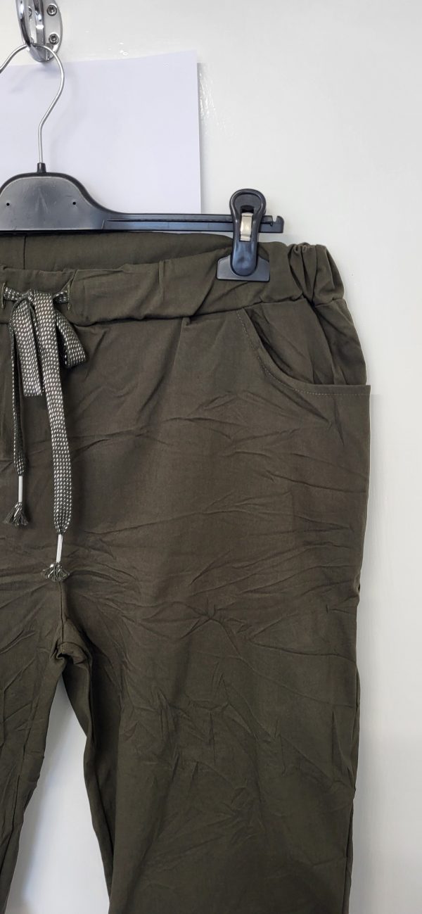 SALE SALE SALE NEW Ladies Khaki Magic Shorts Plus Size One Size Fits sizes 18 20 22 Size 2 NON RETURNABLE - Image 3