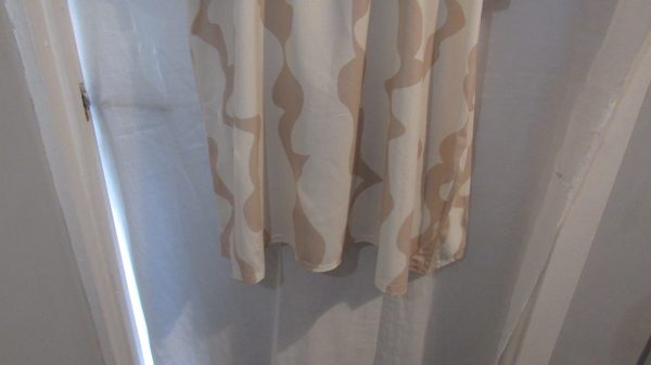 NEW Ladies Beige Swirl Pattern Ruffle Neck Blouse One size fits sizes 18 20 22 - Image 4