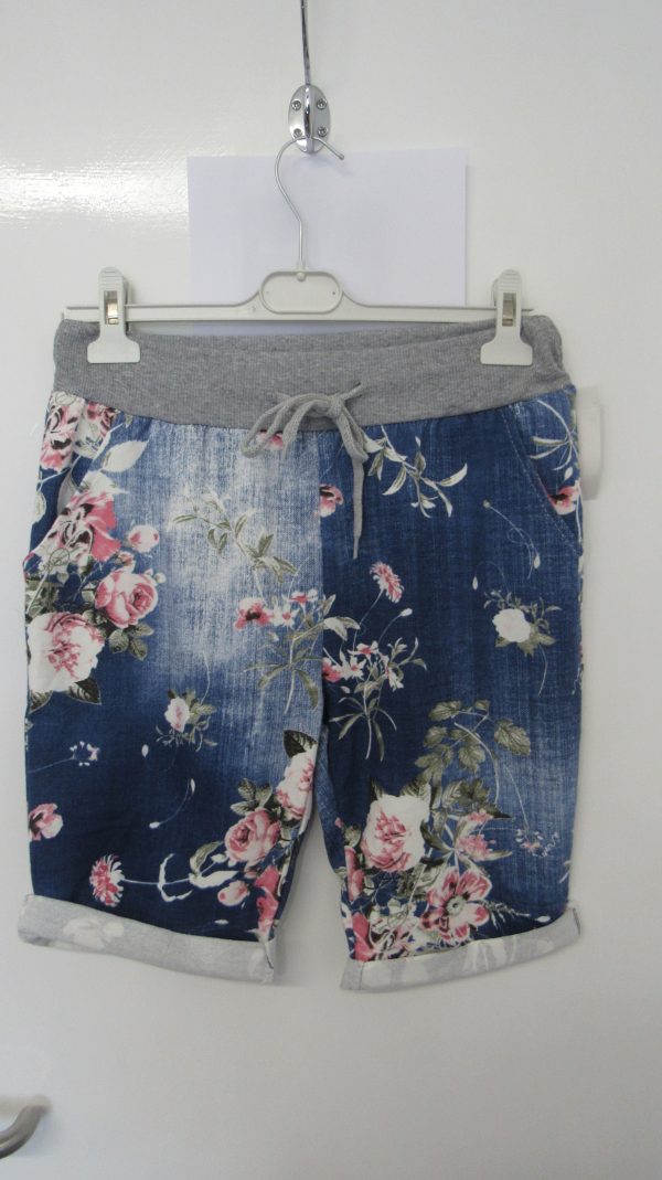 NEW Ladies Dark Blue Flower Jogger Shorts Plus Size One Size Fits sizes 16 18 20 Size 2