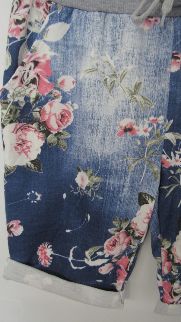 NEW Ladies Dark Blue Flower Jogger Shorts Plus Size One Size Fits sizes 16 18 20 Size 2 - Image 5