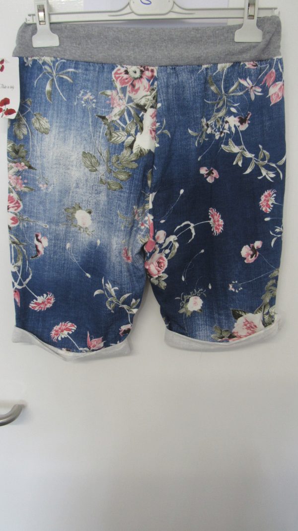NEW Ladies Dark Blue Flower Jogger Shorts Plus Size One Size Fits sizes 16 18 20 Size 2 - Image 6