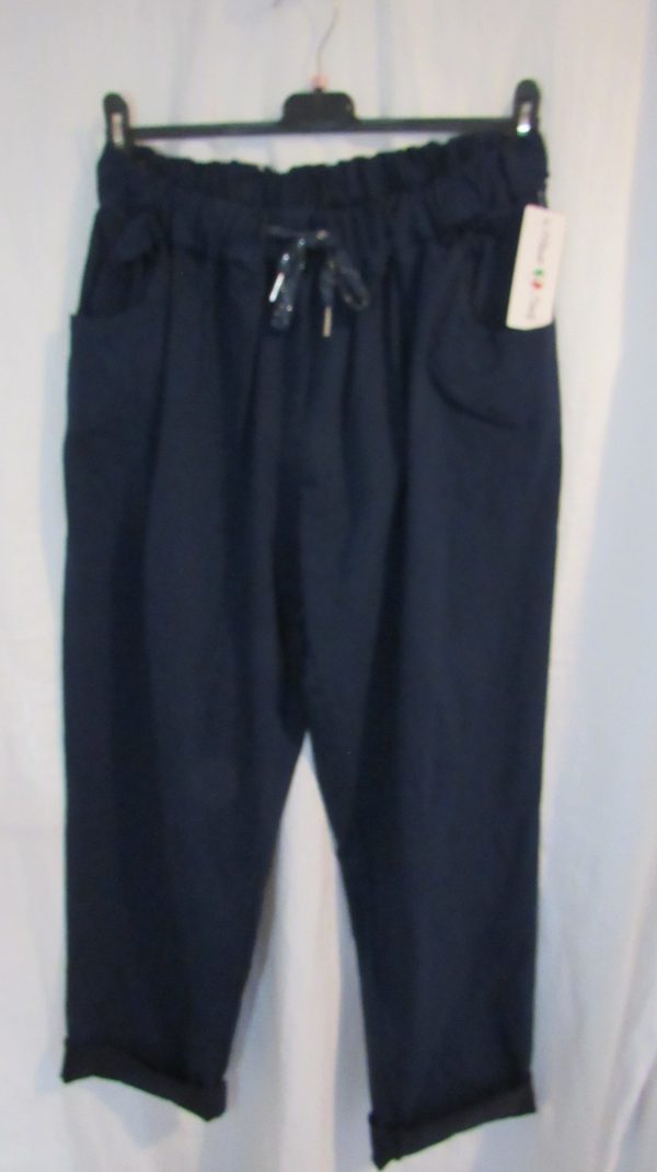 NEW Ladies Navy Blue Stretchy Non Crinkle Magic Trousers One Size Fits 22 24 Size 3