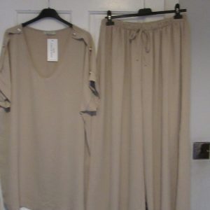 SALE SALE SALE New Ladies Beige 2 piece suit Trousers and top One size 18 20 22 Plus Size NON RETURNABLE