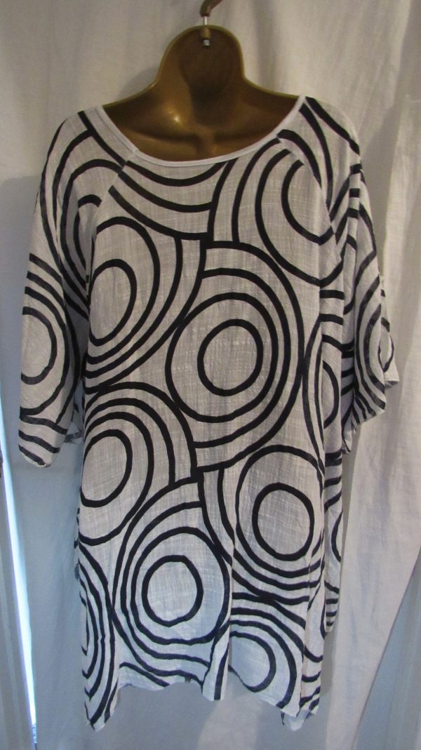 New Ladies White Swirl Handkerchief Hem Tunic Top One size fits sizes 18 20 22 - Image 5