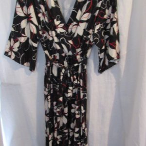 NEW Ladies Women Black with Red Floral Magic Dress Belted One size fits sizes 18 20 22 24