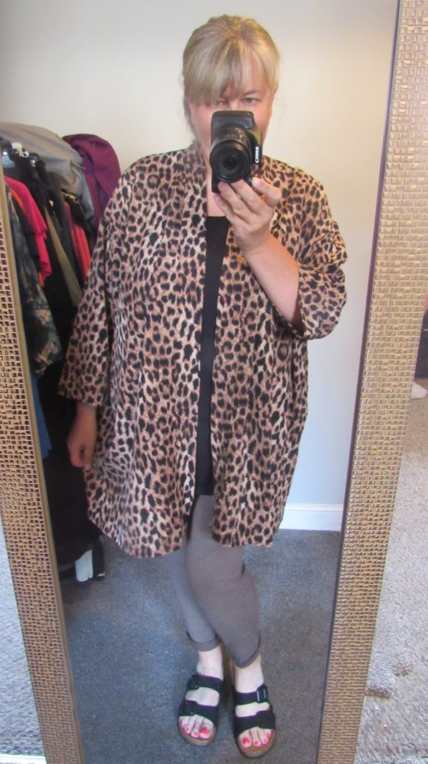 NEW Ladies Animal Print Lightweight Jacket One size fits sizes 18 20 22 24 Longer Length - Image 5