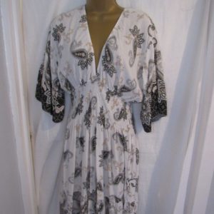New Ladies Black V Neck Pattern Dress One Size Fits 18 20 22 NON RETURNABLE