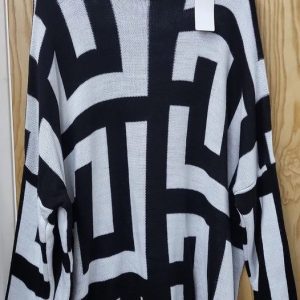 NEW Ladies Black with White Check Jumper One Size Fits sizes 18 20 22 24