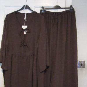 New Ladies Brown Chocolate 2 Piece Trousers Suit Plus Size One Size fits sizes 18 20 22 24
