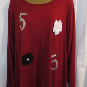 NEW Ladies Burgundy Lightweight Flower Number Plus Jumper One Size fits sizes 18 20 22 24