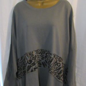 NEW Ladies Grey Animal Print Stripe Lightweight Top One size fits sizes 18 20 22 24