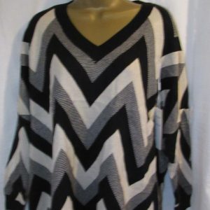 NEW Ladies Black Zig Zag Lightweight Jumper One Size fits sizes 16 18 20 22