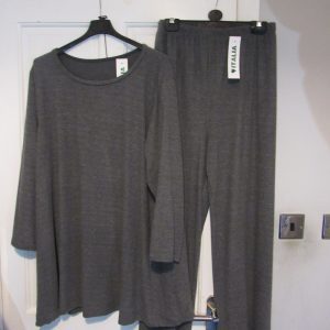 NEW Ladies Grey 2 Piece Suit One Size fits sizes 18 20 22 24