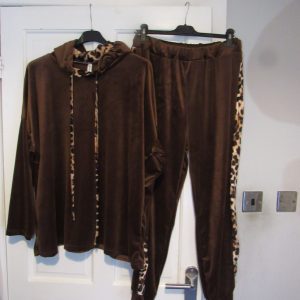 NEW Ladies Brown with Animal Print Trim Hooded Velvet feel suit One Size fits sizes 16 18 20 22