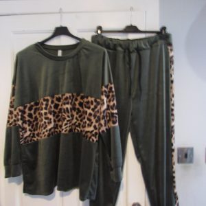NEW Ladies Khaki with Animal Print Trim Velvet feel suit One Size fits sizes 16 18 20 22
