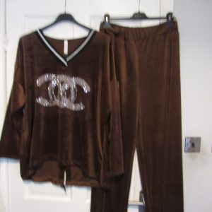 NEW Ladies Brown Blinky Front Trim Velvet feel suit One Size fits sizes 16 18 20 22