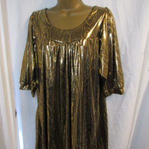 NEW Ladies Gold Top SIZE 22-24