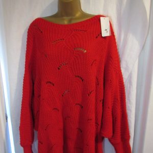 NEW Ladies Red Feather Print Jumper One Size Fits 18 20 22