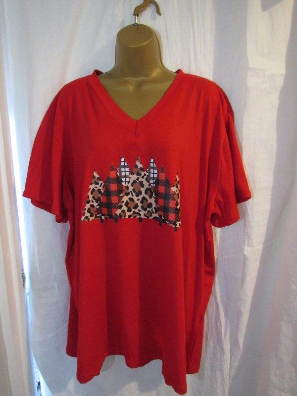 NEW Ladies Red V Neck Multiple Christmas Trees T-shirt One Size fits sizes 18 20 22