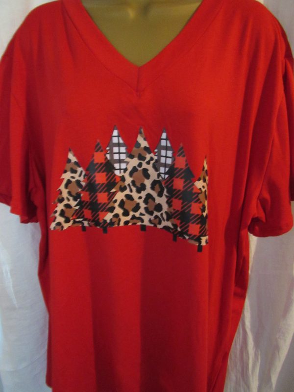 NEW Ladies Red V Neck Multiple Christmas Trees T-shirt One Size fits sizes 18 20 22 - Image 2