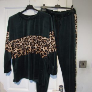 NEW Ladies Forest Green with Animal Print Trim Velvet feel suit One Size fits sizes 16 18 20 22