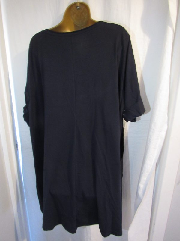 New Ladies Navy Blue V Neck Oversized Top One Size Fits sizes 18 20 22 24 - Image 3