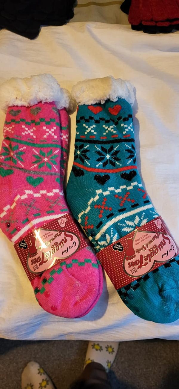 CERISE AND TURQUOISE 2 x Pairs Ladies Thermal Socks With Sherpa Lining Snuggle Toes