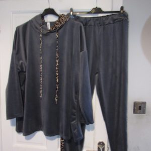 NEW Ladies Grey with Animal Print Trim Hooded Velvet feel suit One Size fits sizes 16 18 20 22