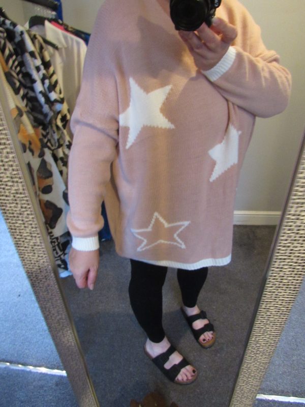 NEW Ladies Pink Edged with White Stars Jumper One Size Fits 18 20 22 - Image 6