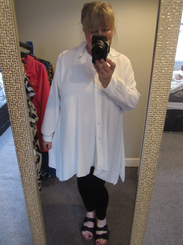 Ladies Women New White Button Up Shirt Plus One Size fits sizes 18 20 22 24 - Image 3