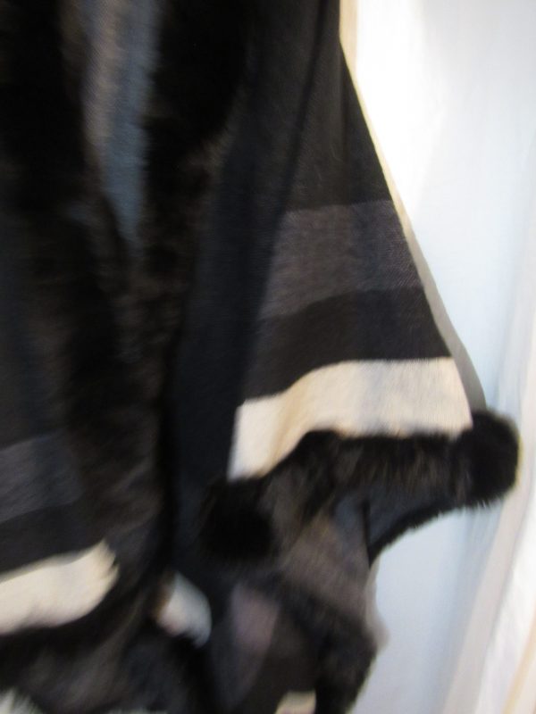 SALE SALE SALE NEW Ladies Black Fur Poncho One Size fits sizes 18 20 22 24 NON RETURNABLE - Image 2