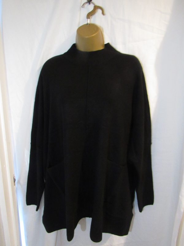 SALE SALE SALE New Ladies Black Soft Pocket Jumper One Size fits sizes 18 20 22