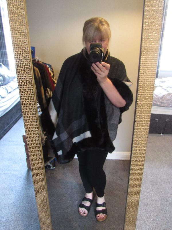 SALE SALE SALE NEW Ladies Black Fur Poncho One Size fits sizes 18 20 22 24 NON RETURNABLE - Image 4