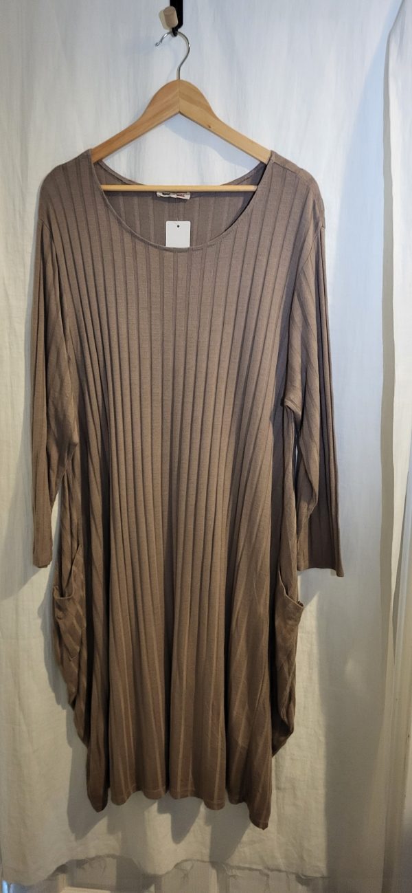 SALE SALE SALE NEW Ladies Mocha Ribbed Pocket Long Dress One Size Fits 18 20 22 Plus Size NON RETURNABLE