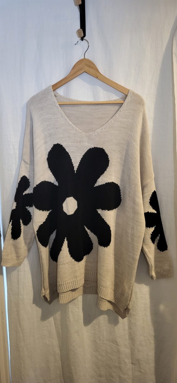 SALE SALE SALE New Ladies Women Beige with Black Flower Jumper One Size fits sizes 18 20 22 NON RETURNABLE - Image 2