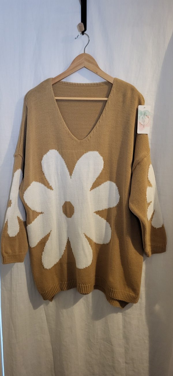 FAULT New Ladies Women Camel with White Flower Jumper One Size fits sizes 18 20 22 NON RETURNABLE