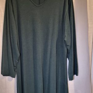 NEW Ladies V Neck Green Soft Knit Dress One Size fits sizes 18 20 22 24