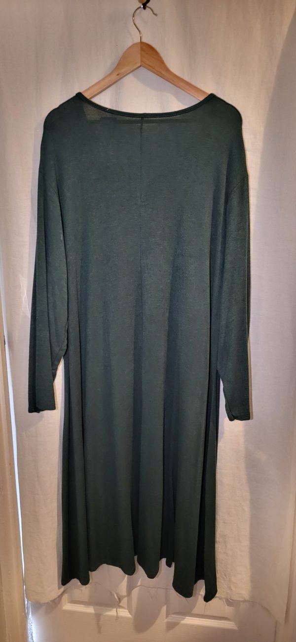 NEW Ladies V Neck Green Soft Knit Dress One Size fits sizes 18 20 22 24 - Image 4