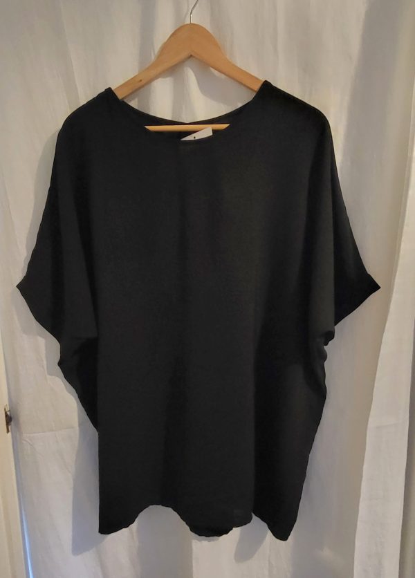 Ladies Women New Black Top One Size fits sizes 16 18 20 22 Shorter Length