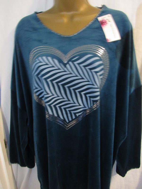 SALE SALE SALE NEW Ladies Teal Velvet Feel Heart Top One size fits sizes 16 18 20 NON RETURNABLE - Image 2