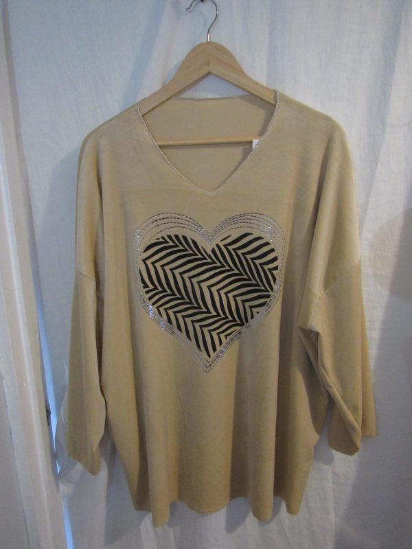 SALE SALE SALE NEW Ladies Beige Velvet Feel Heart Top One size fits sizes 16 18 20 NON RETURNABLE