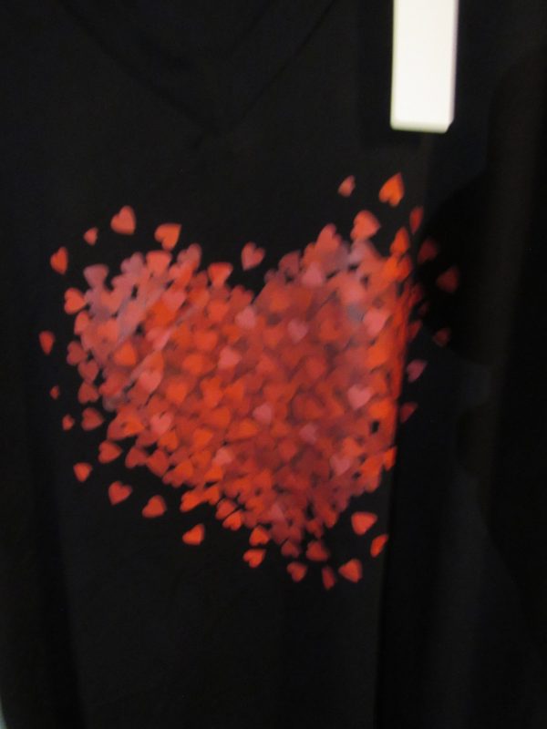 New Ladies Women Black Red Heart V Neck T-shirt One Size Fits 18 20 22 - Image 3