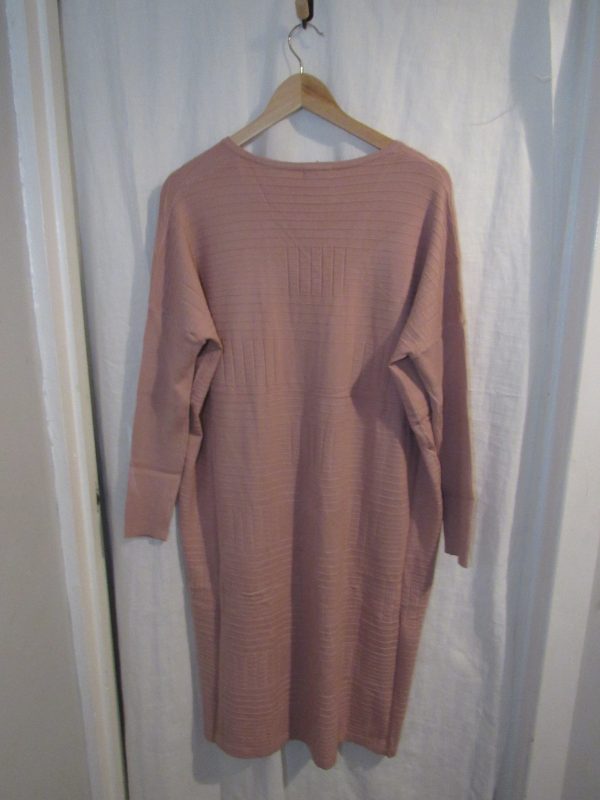 SALE SALE SALE New Ladies Pink Check Soft Longer Length Jumper One Size fits sizes 18 20 22 - Image 6