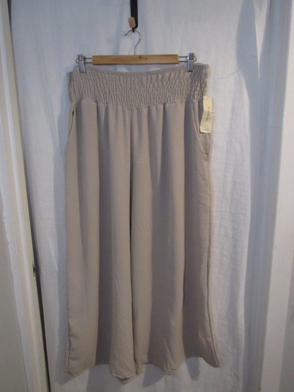 NEW Ladies Womens Beige Palattzo Trousers One size fits sizes 18 20 22 24 - Image 2