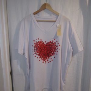 New Ladies Women White Red Heart V Neck T-shirt One Size Fits 18 20 22