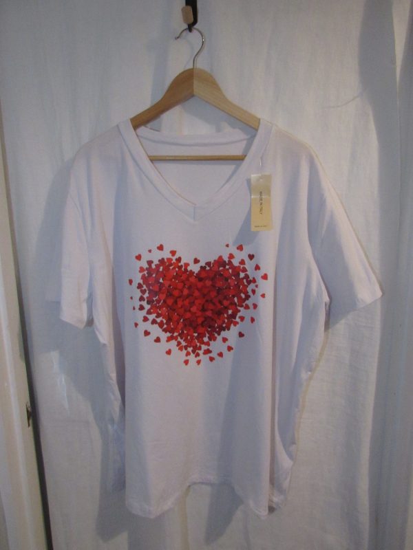 New Ladies Women White Red Heart V Neck T-shirt One Size Fits 18 20 22 - Image 2