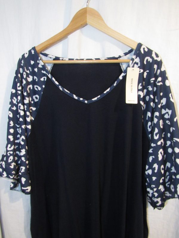 SALE SALE SALE New Ladies Navy Blue Animal Print Sleeve Pocket Top One Size fits sizes 18 20 22 NON RETURNABLE - Image 4